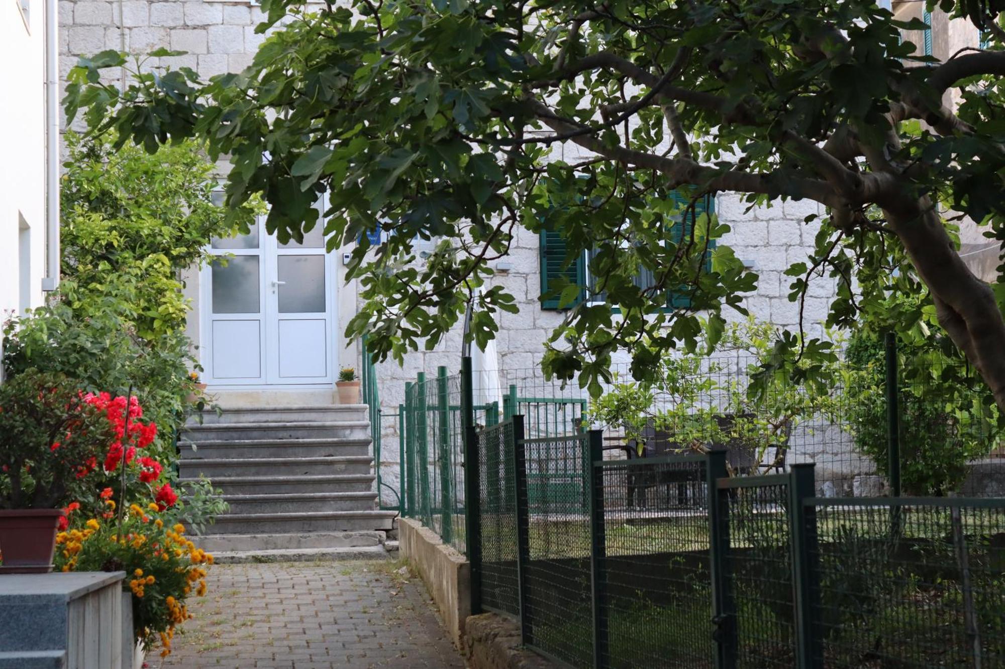 Cetina Apartment